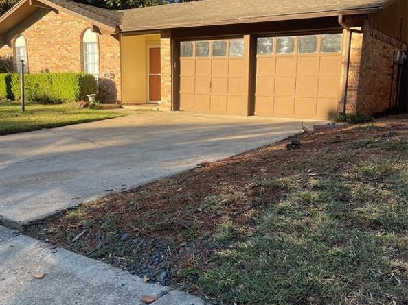 2302  Mercedes Road , Denton Texas 76205