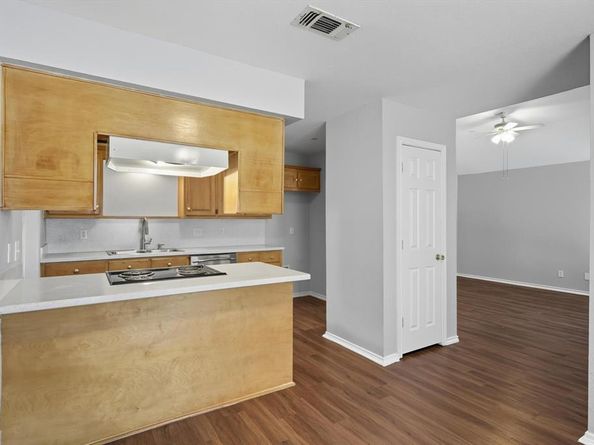 518  Leuty Street , Justin Texas 76247