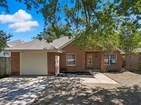 518  Leuty Street , Justin Texas 76247