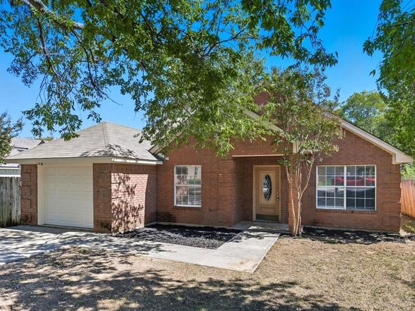 518  Leuty Street , Justin Texas 76247
