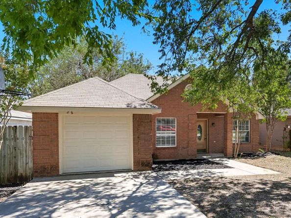 518  Leuty Street , Justin Texas 76247
