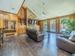 2121  Bay Club Drive , Arlington Texas 76013