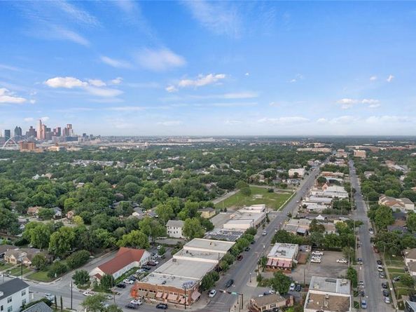 1230  Kings Highway , Dallas Texas 75208