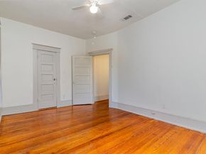1230  Kings Highway , Dallas Texas 75208