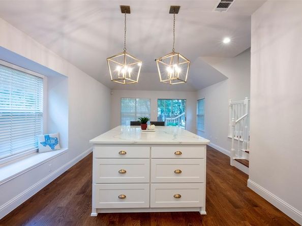 2413  Park View , Highland Village Texas 75077
