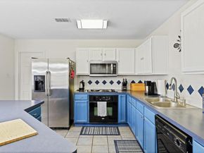 2312  Bantry Lane , Arlington Texas 76002