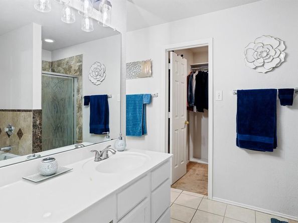 2312  Bantry Lane , Arlington Texas 76002
