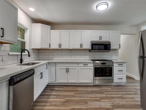 3315  Crest Ridge Drive , Dallas Texas 75228
