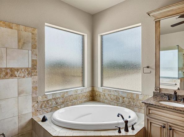 12070  Noelle Way , Fort Worth Texas 76179