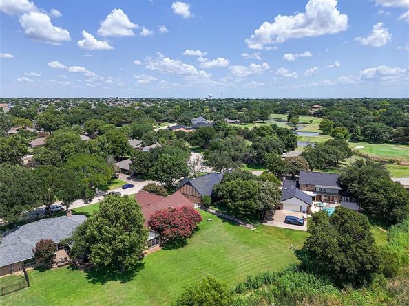 1112  Meadow Crest Lane , Mansfield Texas 76063