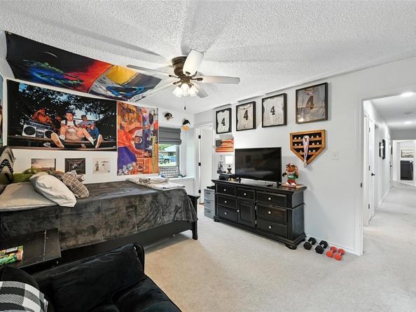1112  Meadow Crest Lane , Mansfield Texas 76063