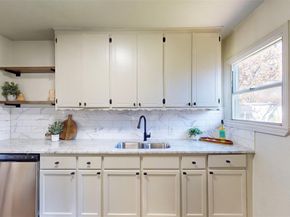 2842  Carlson Drive , Dallas Texas 75235