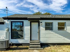 2842  Carlson Drive , Dallas Texas 75235