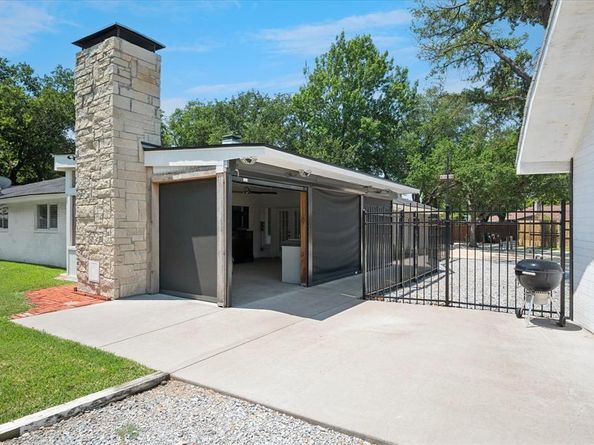 2801  Elmcrest Circle , Plano Texas 75075