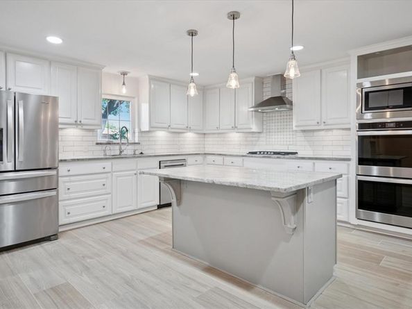 2801  Elmcrest Circle , Plano Texas 75075
