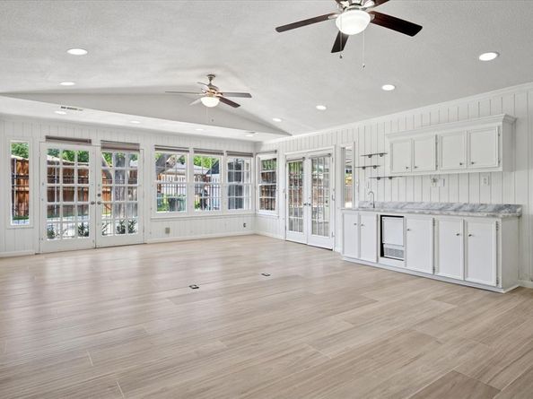 2801  Elmcrest Circle , Plano Texas 75075