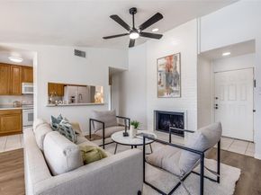 1208  Horizon Trail  3520, Arlington Texas 76011