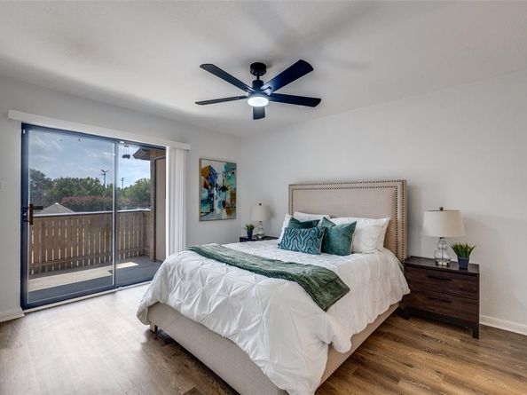 1208  Horizon Trail  3520, Arlington Texas 76011