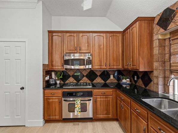 13  Dobree Court , Mansfield Texas 76063