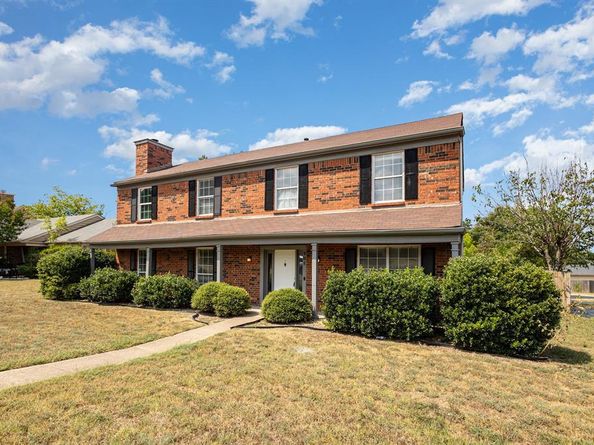 905  Eagle Drive , DeSoto Texas 75115