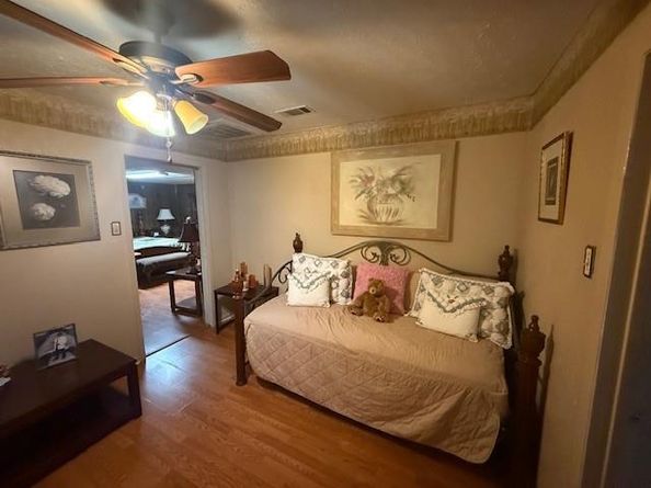 1108  Winters Street , Dallas Texas 75216