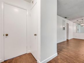 5981  Arapaho   1607, Dallas Texas 75248