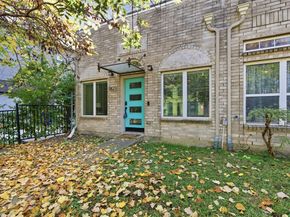 1823 S Ervay Street , Dallas Texas 75215