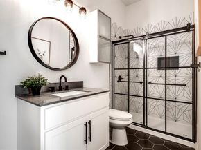 1823 S Ervay Street , Dallas Texas 75215