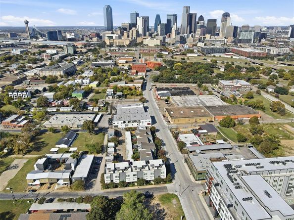 1823 S Ervay Street , Dallas Texas 75215