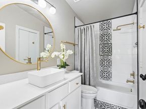 1823 S Ervay Street , Dallas Texas 75215