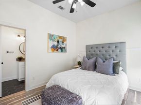 1823 S Ervay Street , Dallas Texas 75215