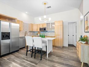 1823 S Ervay Street , Dallas Texas 75215