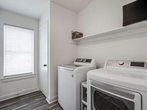 1823 S Ervay Street , Dallas Texas 75215