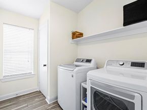 1823 S Ervay Street , Dallas Texas 75215