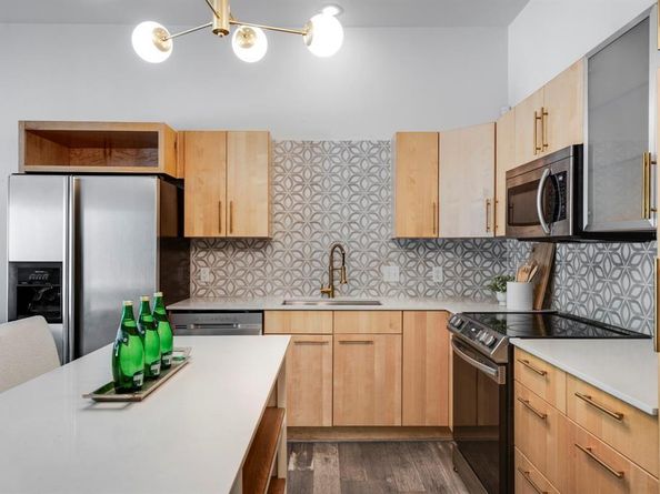 1823 S Ervay Street , Dallas Texas 75215