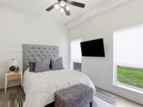 1823 S Ervay Street , Dallas Texas 75215