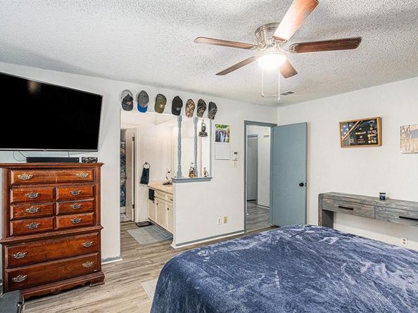 1120  Tobie Layne Street , Benbrook Texas 76126