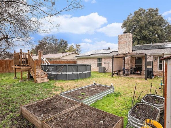 1120  Tobie Layne Street , Benbrook Texas 76126