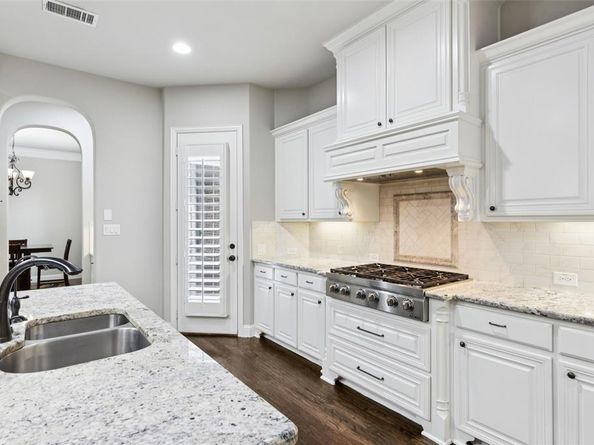 1071  Jennala Drive , Frisco Texas 75036