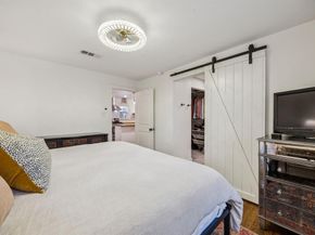 1227  Lansford Avenue , Dallas Texas 75224