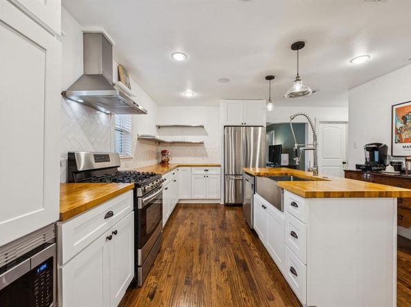 1227  Lansford Avenue , Dallas Texas 75224