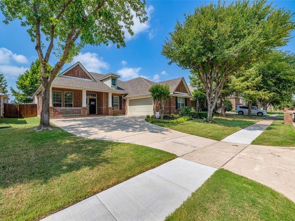 6869  Shoreview Drive , Grand Prairie Texas 75054