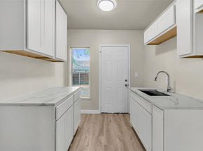 2225 N Houston Street , Fort Worth Texas 76164