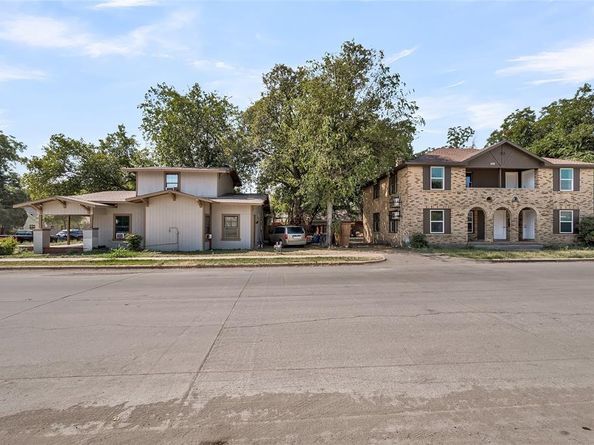 2225 N Houston Street , Fort Worth Texas 76164