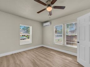 2225 N Houston Street , Fort Worth Texas 76164