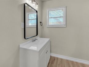 2225 N Houston Street , Fort Worth Texas 76164