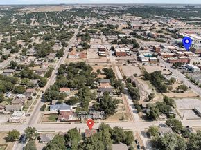 2225 N Houston Street , Fort Worth Texas 76164