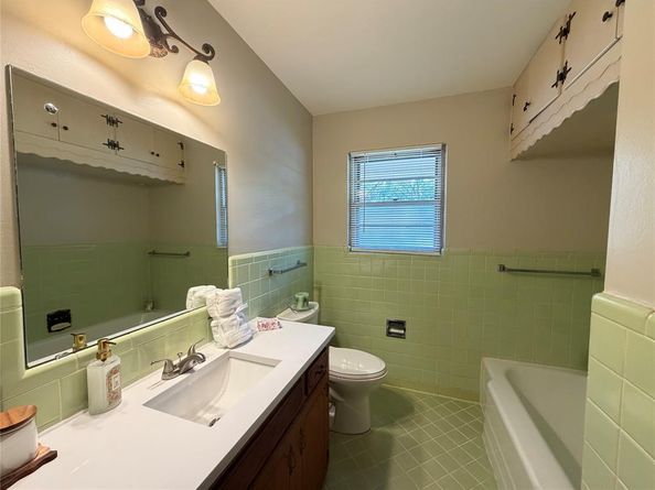 1519  Tulip Drive , Arlington Texas 76013