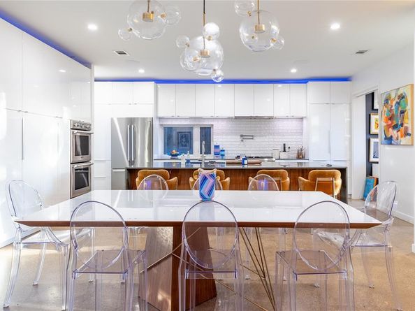 2010  Mcmillan Avenue , Dallas Texas 75206