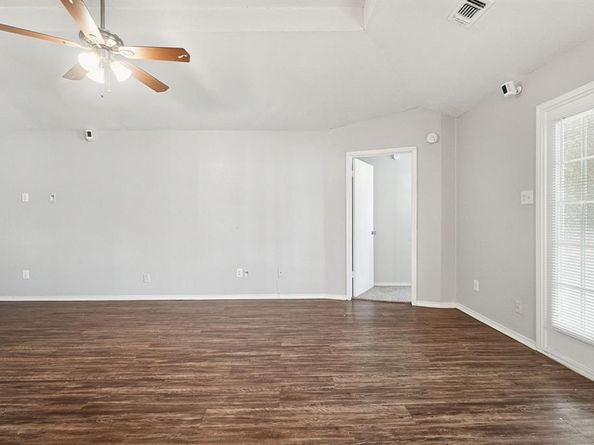6000  Lavaca Drive , Arlington Texas 76018